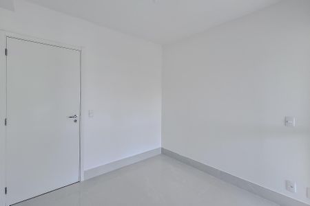 Apartamento para alugar com 131m², 3 quartos e 2 vagasQuarto 2 - Suíte