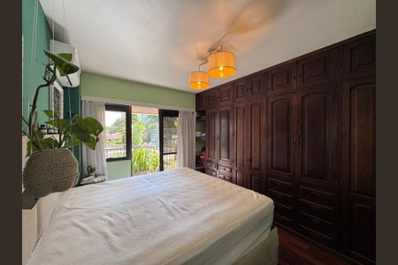 Apartamento para alugar com 140m², 4 quartos e 2 vagas Apartamento para alugar com 140m², 4 quartos e 2 vagasSuíte