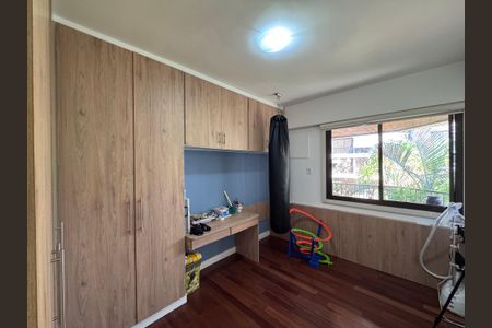 Apartamento para alugar com 140m², 4 quartos e 2 vagas Apartamento para alugar com 140m², 4 quartos e 2 vagasQuarto 3