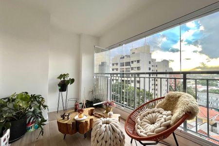 Apartamento à venda com 70m², 2 quartos e 1 vagaVaranda