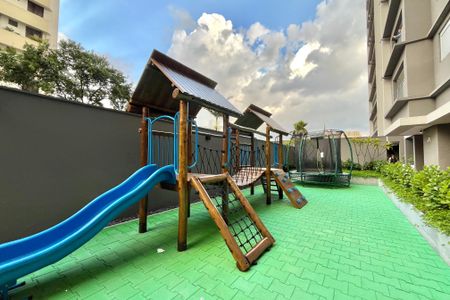 Apartamento à venda com 70m², 2 quartos e 1 vagaÁrea comum - Playground