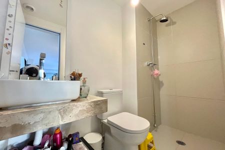 Apartamento à venda com 70m², 2 quartos e 1 vagaBanheiro da Suíte
