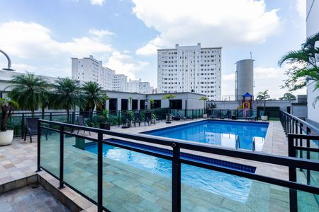 Apartamento à venda com 52m², 2 quartos e 2 vagas Apartamento à venda com 52m², 2 quartos e 2 vagasÁrea comum - Piscina