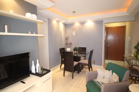 Sala de apartamento à venda com 2 quartos, 58m² em Jardim Carvalho, Porto Alegre