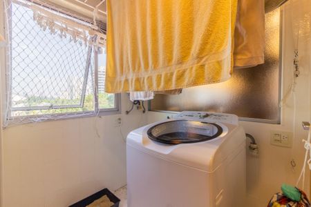 Apartamento para alugar com 161m², 3 quartos e 1 vagaÁrea de serviço