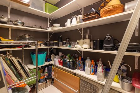 Apartamento para alugar com 161m², 3 quartos e 1 vagaÁrea de serviço