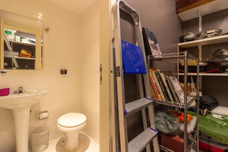 Apartamento para alugar com 161m², 3 quartos e 1 vagaÁrea de serviço
