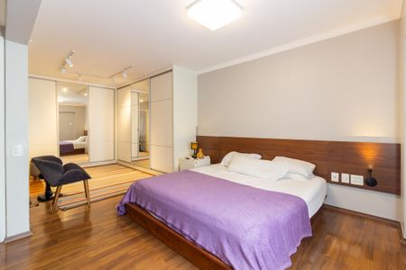 Apartamento para alugar com 161m², 3 quartos e 1 vagaSuíte