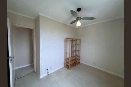 Apartamento à venda com 2 quartos, 64m² em Parque Maria Domitila, São Paulo