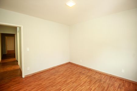 Casa à venda com 137m², 3 quartos e 2 vagas Casa à venda com 137m², 3 quartos e 2 vagasQuarto 1