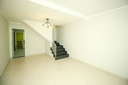Sala de casa à venda com 3 quartos, 137m² em Vila Eldizia, Santo André