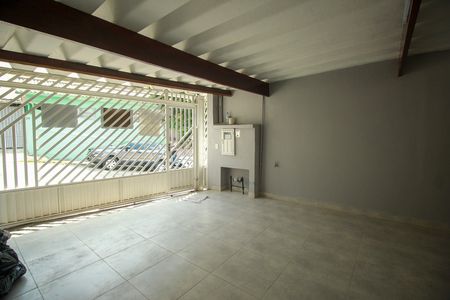 Casa à venda com 137m², 3 quartos e 2 vagas Casa à venda com 137m², 3 quartos e 2 vagasGaragem