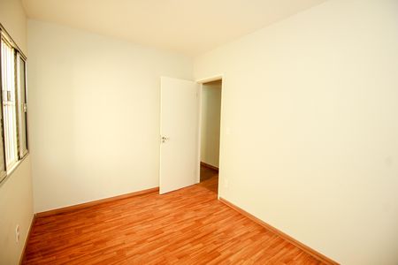 Casa à venda com 137m², 3 quartos e 2 vagas Casa à venda com 137m², 3 quartos e 2 vagasQuarto 2