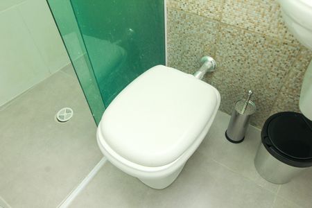 Casa à venda com 137m², 3 quartos e 2 vagas Casa à venda com 137m², 3 quartos e 2 vagasBanheiro da Suíte