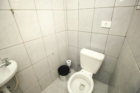 Casa à venda com 137m², 3 quartos e 2 vagas Casa à venda com 137m², 3 quartos e 2 vagasLavabo