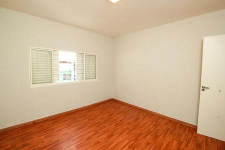 Casa à venda com 137m², 3 quartos e 2 vagas Casa à venda com 137m², 3 quartos e 2 vagasQuarto 1