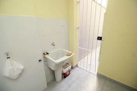 Casa à venda com 137m², 3 quartos e 2 vagas Casa à venda com 137m², 3 quartos e 2 vagasÁrea de Serviço