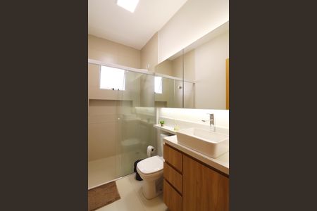 Casa à venda com 275m², 3 quartos e 7 vagasBanheiro Social