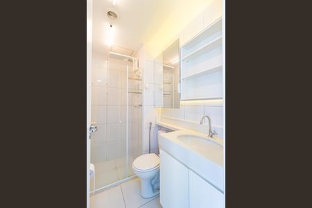 Apartamento à venda com 38m², 2 quartos e sem vaga Apartamento à venda com 38m², 2 quartos e sem vagaBanheiro