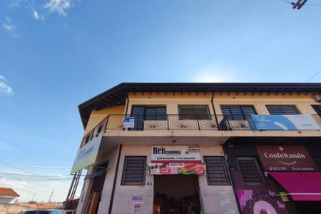 Casa para alugar com 80m², 2 quartos e sem vagaFachada