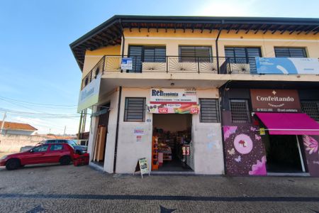 Casa para alugar com 80m², 2 quartos e sem vagaFachada