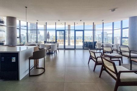 Apartamento à venda com 130m², 3 quartos e 1 vaga Apartamento à venda com 130m², 3 quartos e 1 vagaÁrea comum