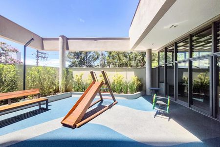 Apartamento à venda com 130m², 3 quartos e 1 vaga Apartamento à venda com 130m², 3 quartos e 1 vagaÁrea comum - Playground