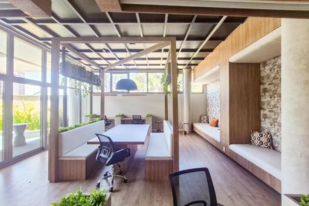 Apartamento à venda com 130m², 3 quartos e 1 vaga Apartamento à venda com 130m², 3 quartos e 1 vagaCoworking