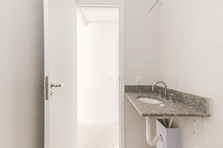 Apartamento à venda com 130m², 3 quartos e 1 vaga Apartamento à venda com 130m², 3 quartos e 1 vagaBanheiro