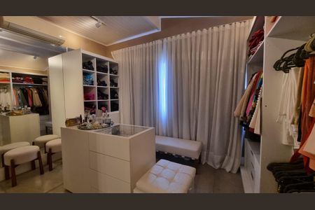 Casa à venda com 4 quartos, 360m² em Alphaville, Santana de Parnaíba
