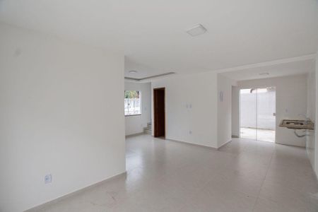 Casa à venda com 4 quartos, 98m² em Itacoatiara, Niterói