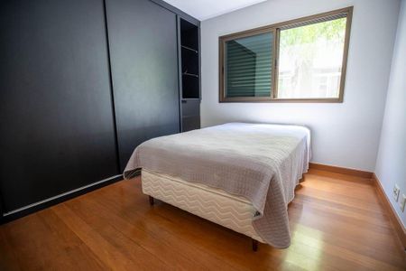 Apartamento à venda com 186m², 4 quartos e 3 vagas Apartamento à venda com 186m², 4 quartos e 3 vagasQuarto semi Suíte 3