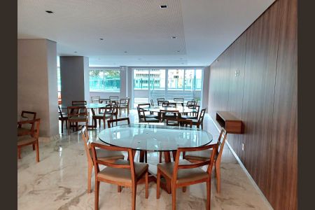 Apartamento à venda com 74m², 2 quartos e 2 vagasSalão de festas 