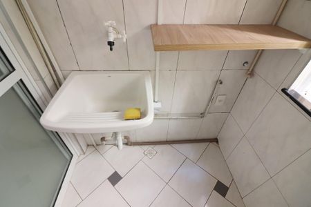 Apartamento à venda com 68m², 3 quartos e 1 vagaÁrea de Serviço