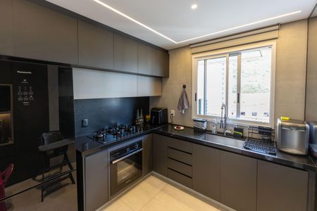 Apartamento à venda com 112m², 3 quartos e 2 vagasCozinha
