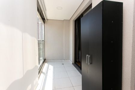 Studio para alugar com 42m², 1 quarto e 1 vaga Studio para alugar com 42m², 1 quarto e 1 vagaVaranda