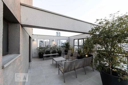Studio para alugar com 42m², 1 quarto e 1 vaga Studio para alugar com 42m², 1 quarto e 1 vagaÁrea comum - Rooftop