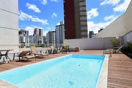 Apartamento à venda com 94m², 2 quartos e 2 vagasÁrea comum - Piscina