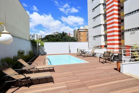 Apartamento à venda com 94m², 2 quartos e 2 vagasÁrea comum - Piscina