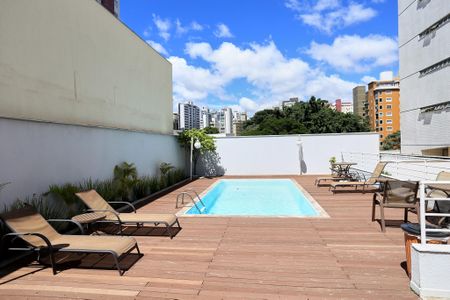 Apartamento à venda com 94m², 2 quartos e 2 vagasÁrea comum - Piscina