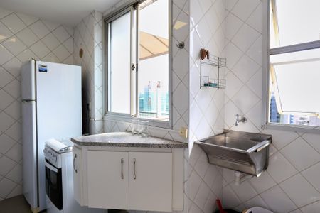 Apartamento à venda com 94m², 2 quartos e 2 vagasCozinha e Área de Serviço