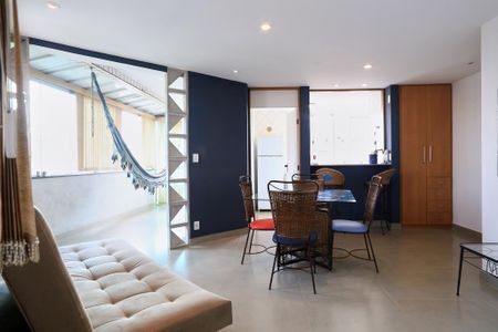 Sala de apartamento à venda com 2 quartos, 94m² em Carmo, Belo Horizonte