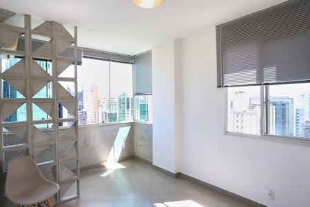 Apartamento à venda com 94m², 2 quartos e 2 vagasSuíte