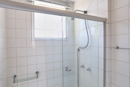 Apartamento à venda com 94m², 2 quartos e 2 vagasBanheiro da Suíte