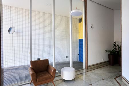 Apartamento à venda com 94m², 2 quartos e 2 vagasHall
