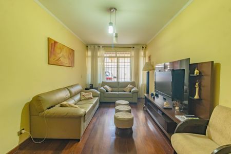 Casa à venda com 134m², 3 quartos e 2 vagas