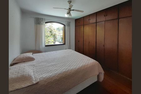 Casa para alugar com 3 quartos, 498m² em Jardim Leonor, São Paulo