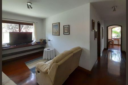 Casa para alugar com 3 quartos, 498m² em Jardim Leonor, São Paulo