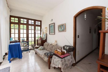 Casa à venda com 3 quartos, 183m² em Piratininga, Niterói