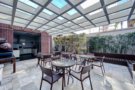 Apartamento à venda com 180m², 3 quartos e 4 vagasÁrea comum - Churrasqueira